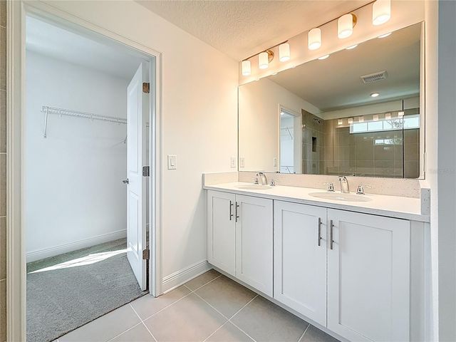 1066 8TH AVENUE S, St Petersburg, FL 33705