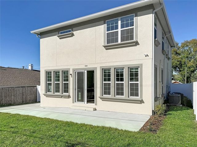 1066 8TH AVENUE S, St Petersburg, FL 33705
