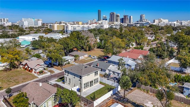 1066 8TH AVENUE S, St Petersburg, FL 33705