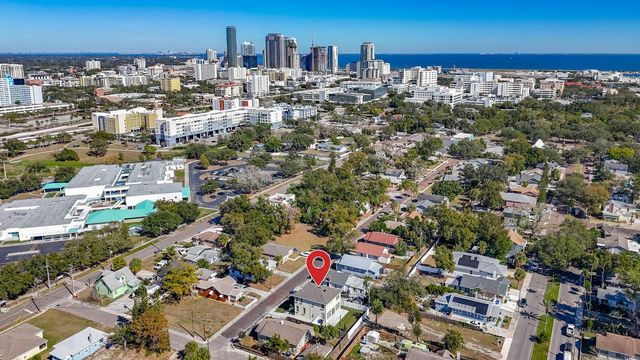 1066 8TH AVENUE S, St Petersburg, FL 33705