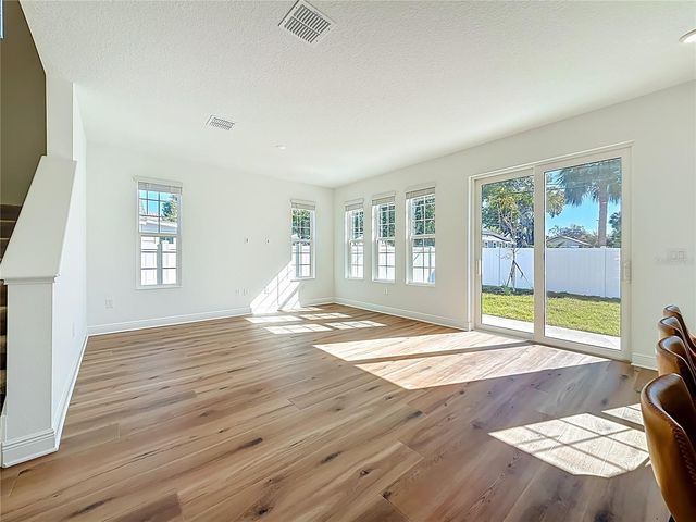 1066 8TH AVENUE S, St Petersburg, FL 33705