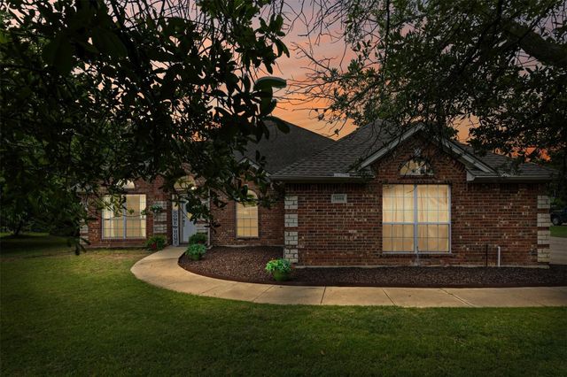 3008 Running Brook Drive, Joshua, TX 76058