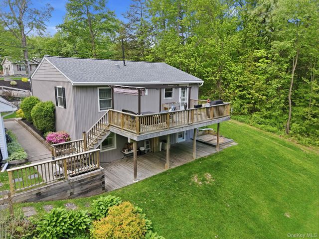 68 Ridge Road, Wallkill, NY 12589