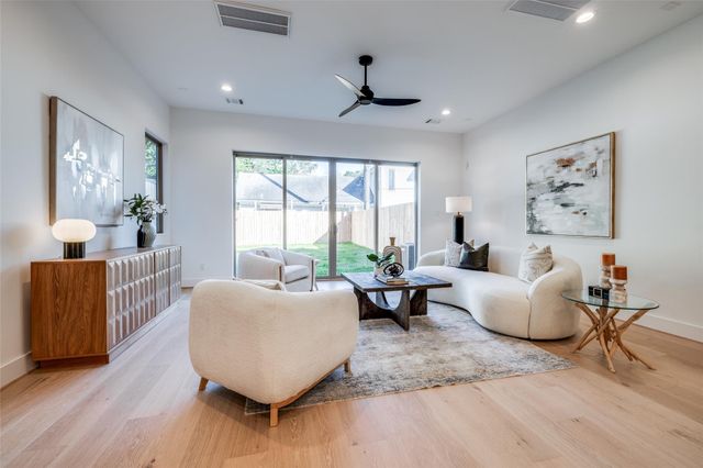 2412 Quenby Street, Houston, TX 77005