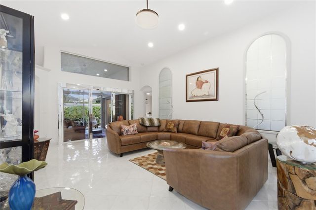 6755 Viale Elizabeth, Delray Beach, FL 33446