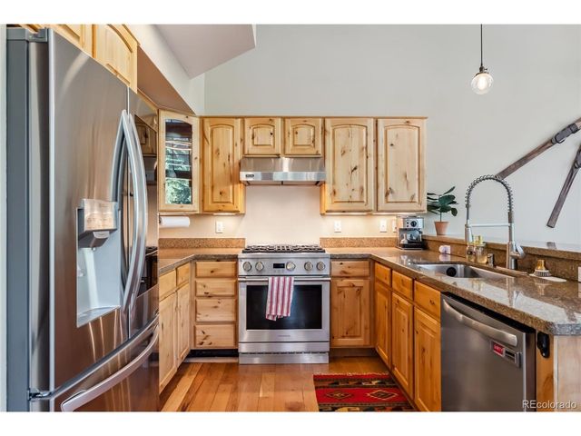 960 Whispering Pines Ln, Breckenridge, CO 80424