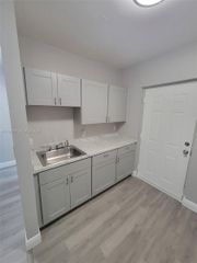 1740 NW 1st Pl 5, Miami, FL 33136