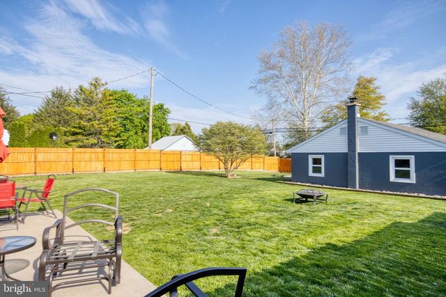 220 W PENN AVE, Cleona, PA 17042