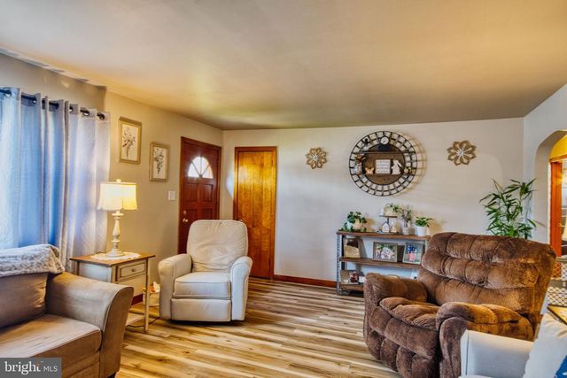 220 W PENN AVE, Cleona, PA 17042