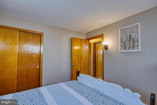 220 W PENN AVE, Cleona, PA 17042