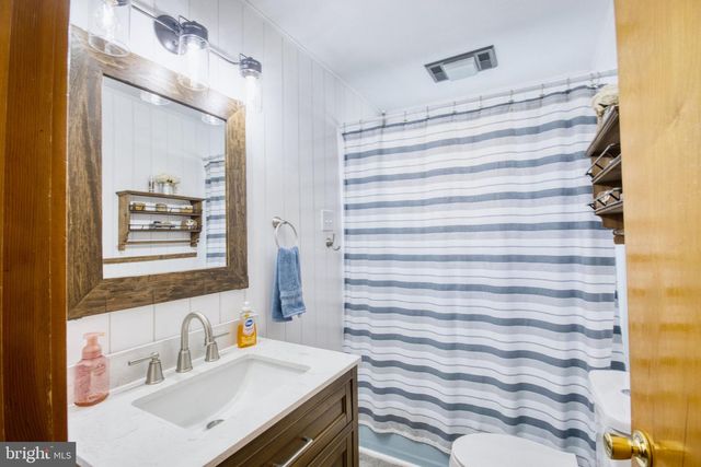 220 W PENN AVE, Cleona, PA 17042