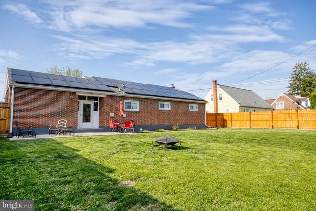 220 W PENN AVE, Cleona, PA 17042