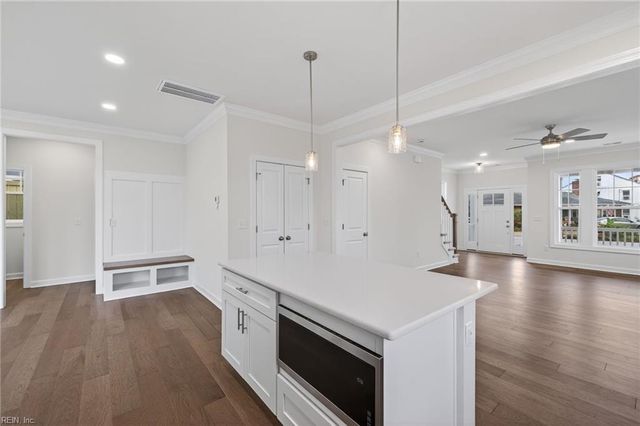 1364 Narrow WAY, Virginia Beach, VA 23451