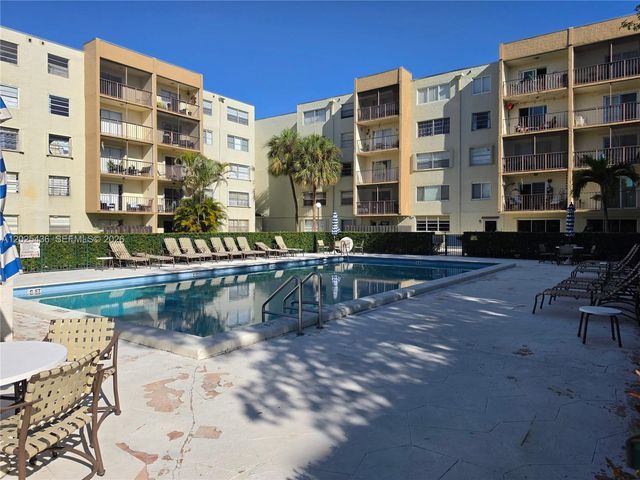 14250 SW 62nd St 409, Miami, FL 33183