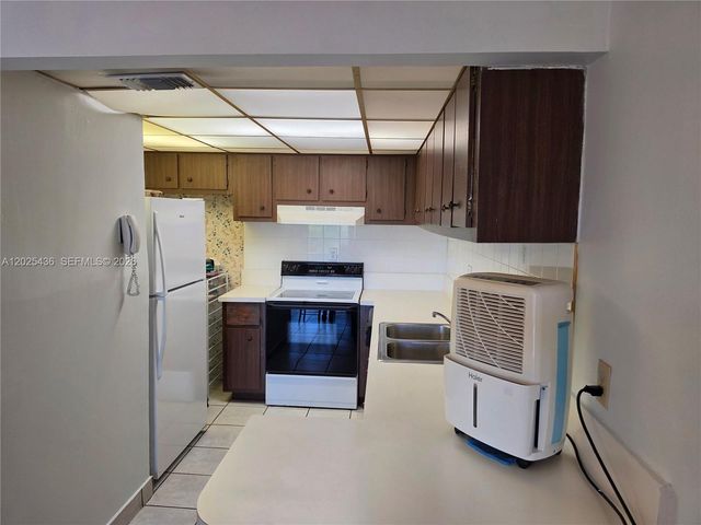 14250 SW 62nd St 409, Miami, FL 33183