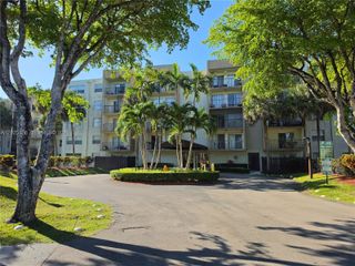 14250 SW 62nd St 409, Miami, FL 33183
