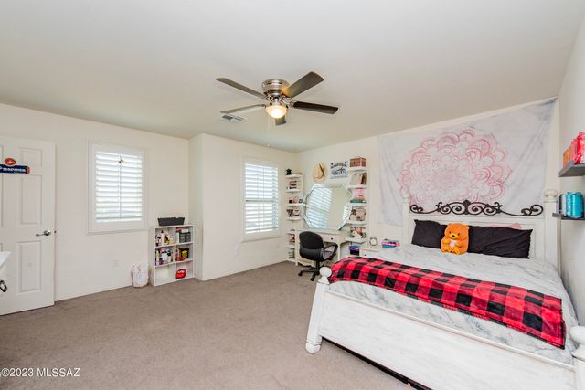 9553 S Miller Flats Drive, Tucson, AZ 85747