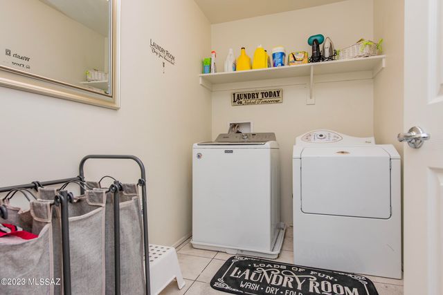 9553 S Miller Flats Drive, Tucson, AZ 85747