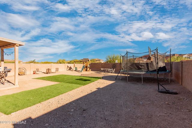 9553 S Miller Flats Drive, Tucson, AZ 85747