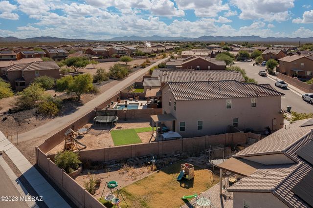 9553 S Miller Flats Drive, Tucson, AZ 85747