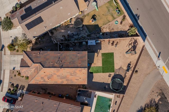 9553 S Miller Flats Drive, Tucson, AZ 85747