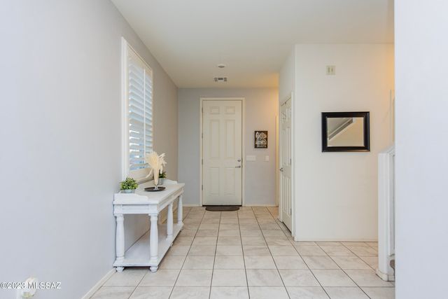 9553 S Miller Flats Drive, Tucson, AZ 85747