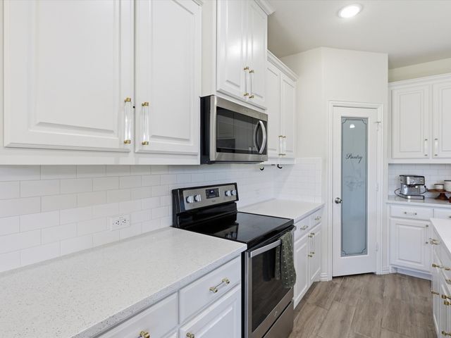 1013 WILDWOOD Drive, Joshua, TX 76058