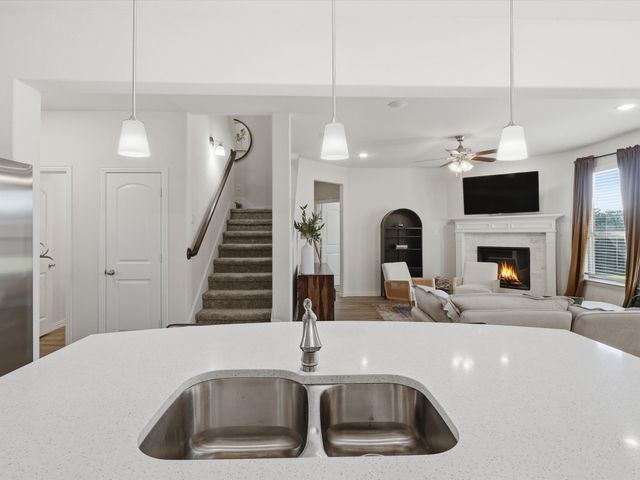 1013 WILDWOOD Drive, Joshua, TX 76058