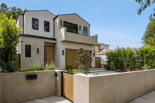 4245 Bellaire Avenue, Studio City, CA 91604