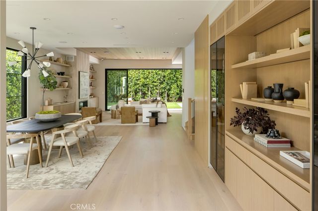 4245 Bellaire Avenue, Studio City, CA 91604