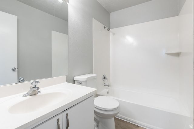 1446 N MANDALAY RD, Salt Lake City, UT 84116