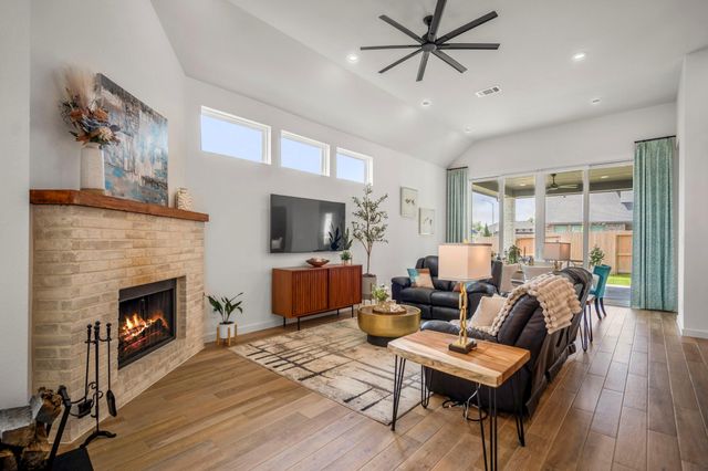 31303 Hastings Creek Lane, Fulshear, TX 77441