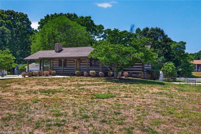 7000 Oakridge Drive, Lexington, NC 27295