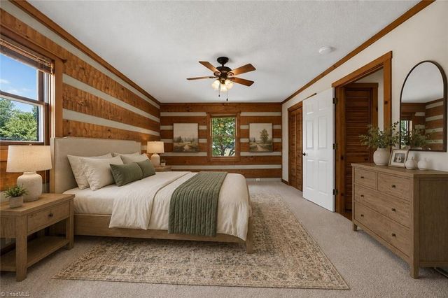 7000 Oakridge Drive, Lexington, NC 27295