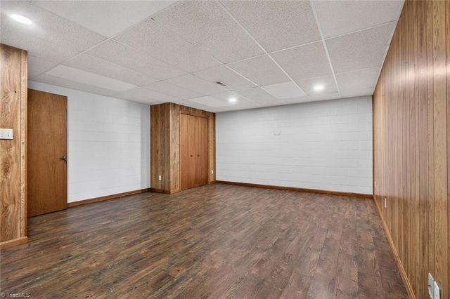 7000 Oakridge Drive, Lexington, NC 27295