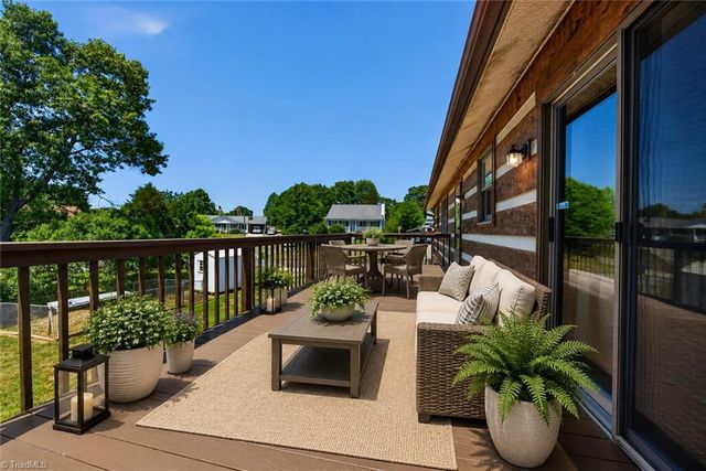 7000 Oakridge Drive, Lexington, NC 27295