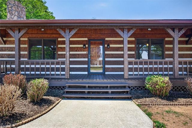 7000 Oakridge Drive, Lexington, NC 27295