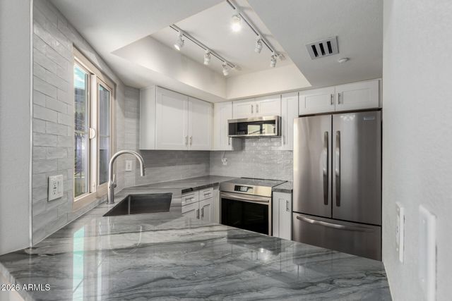 100 E FILLMORE Street 119, Phoenix, AZ 85004