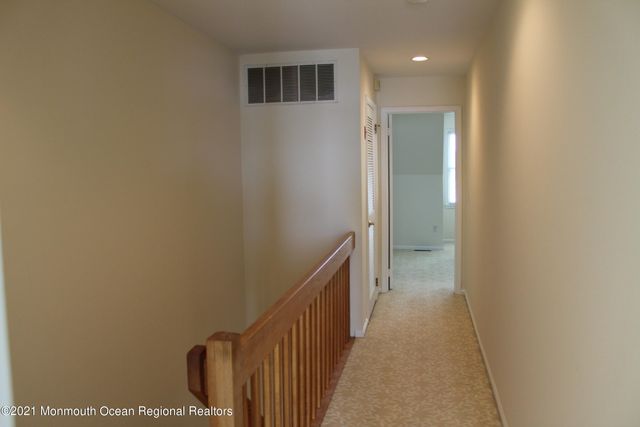 210 Spinnakers Cv, Toms River, NJ 08753