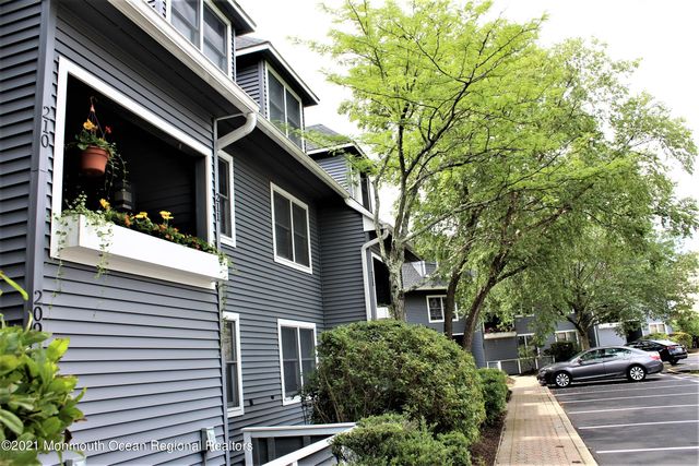 210 Spinnakers Cv, Toms River, NJ 08753