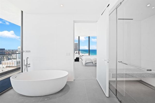 2000 S Ocean Drive 25A, Hallandale Beach, FL 33009
