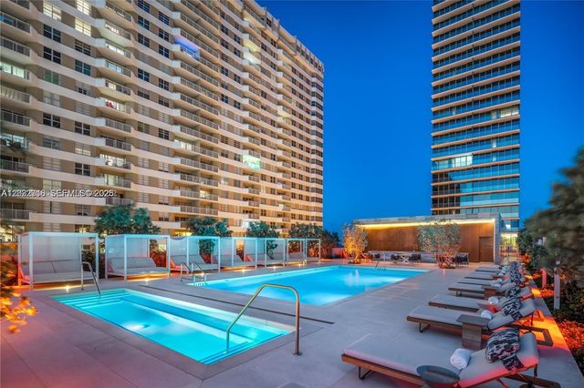 2000 S Ocean Drive 25A, Hallandale Beach, FL 33009