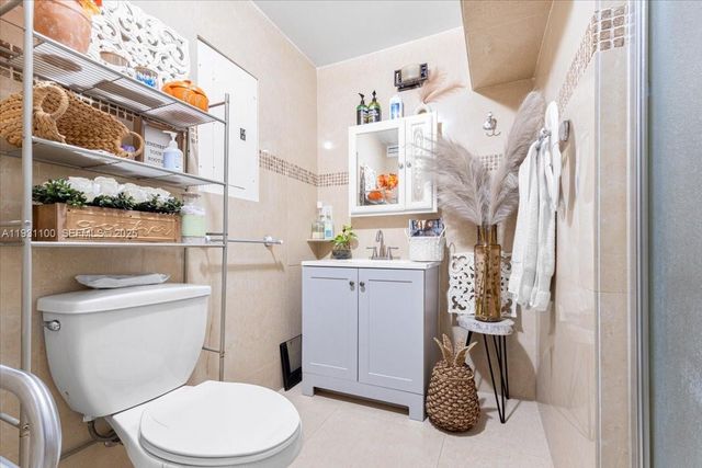 317 W 36th St 317, Hialeah, FL 33012