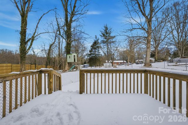 112 Myrtle Street, Morganton, NC 28655