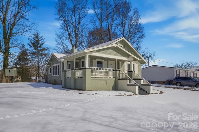 112 Myrtle Street, Morganton, NC 28655