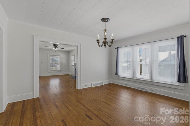 112 Myrtle Street, Morganton, NC 28655