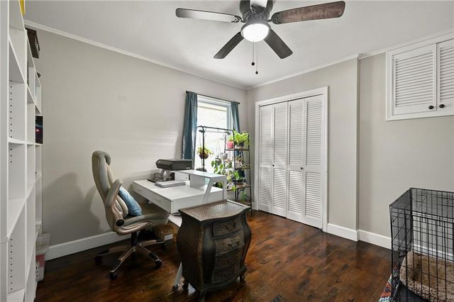 201 20th Avenue, Greenwood, MO 64034