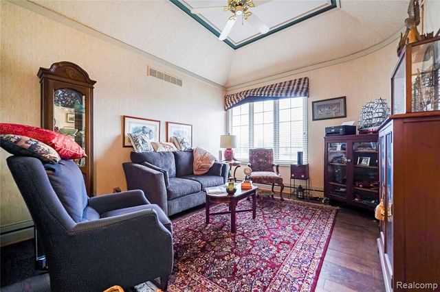 47343 Rail Drive, Shelby Twp, MI 48315