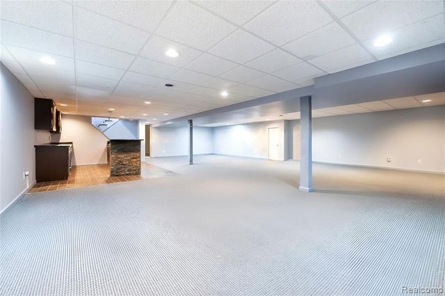 47343 Rail Drive, Shelby Twp, MI 48315