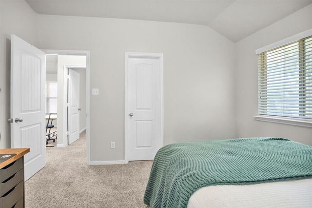 9587 E Woodmark, Conroe, TX 77304